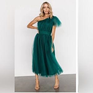 Baltic Born Jaynie Tulle Midi Dress size M NWT SOLD OUT ONLINE